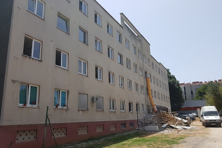 Obnova samačkog doma u Kovačićevoj ulici (Snimila Mirjana Vermezović Ivanović)